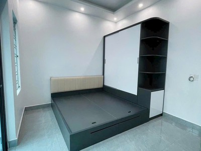 Bán căn nhà 3.5 tầng ngõ đường Hồng Quang, TP Hải Dương, 52.8m2, mt 4.32m, 4 ngủ, ngõ oto 6