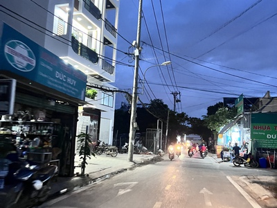 Nhà mặt tiền kinh doanh thạnh xuân 25 8