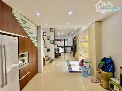 Bán nhà lê văn thuyết - quán nam - 120m 3 tầng - đường 12m - giá 8.2 tỉ 4