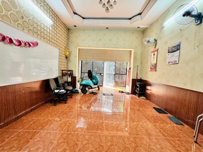 Nhà bán 3tầng hxh quang trung gò vấp 60m, 4pn giá 6tỷ5 tl 1