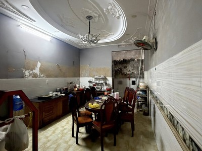 Giảm 1.7 tỷ  nhà 4x20m, 4 tầng   đường 16m phạm văn chiêu, gần tham lương 3