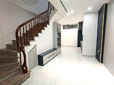 Bán nhà đông ngạc quận bắc từ liêm 40m    khu dân trí cao   nhỉnh 6 tỷ 0