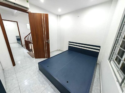 Bán nhà đông ngạc quận bắc từ liêm 40m    khu dân trí cao   nhỉnh 6 tỷ 1