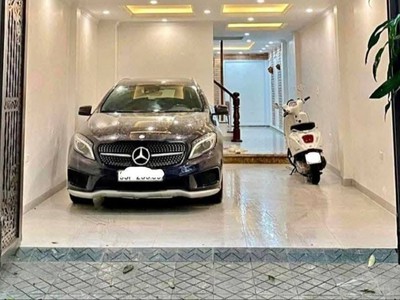 Hiếm, bán nhà trích sài, ô tô vào nhà, thang máy, chỉ 28 tỷ 0