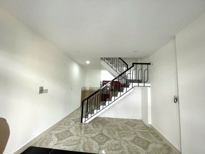 Bán 2 căn nhà 2 tầng hẻm nguyễn khuyến bắc nha trang 2