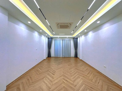 Vip phân lô phùng chí kiên 56m 7t nhỉnh 31 tỷ- thang máy-ngõ thông-ô tô vào nhà-full nội thất 4