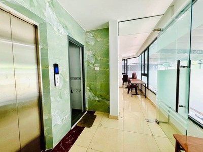 Bán nhà góc 2 mặt tiền,155m ngang 8.4m hiếm, 4 tầng thang máy,dòng tiền 360 chỉ 25 tl 3