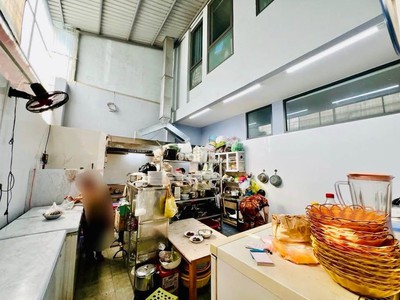 Bán nhà góc 2 mặt tiền,155m ngang 8.4m hiếm, 4 tầng thang máy,dòng tiền 360 chỉ 25 tl 2