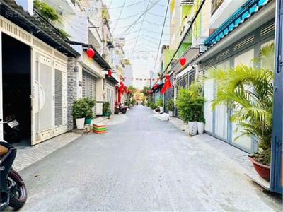 Bán nhà mặt tiền đường c3, phường 13, tân bình  8x8  dòng tiền 4