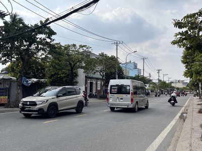 Hiếm trường thọ  nhà 96m    hxh   có sân đậu 7 chỗ   chỉ 4 tỷ nhỉnh 2