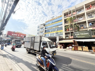 Giữ tiền an toàn: mt tô ngọc vân   135m    6 tầng   dòng tiền 70tr/tháng 0