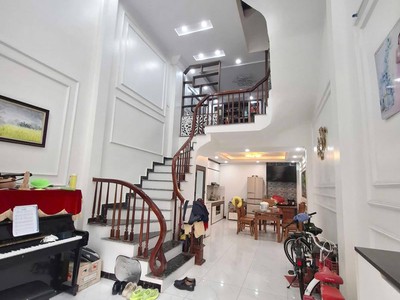 Siêu phẩm đón tết phố hoàng liệt-gần vành đai 3,trường c1 hoàng liệt-41m 5tầng-8,9tỷ  tl 0