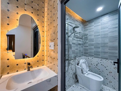 Nhà đẹp - mới ở ngay - chính chủ - phú nhuận - trần huy liệu - 4 tầng btct - 5pn lớn - có pn trệt - 1