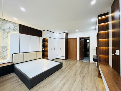 Bán nhà 5 tầng full nội thất- ô tô đỗ cửa 39m2 x 7.6 tỷ.phúc lợi-long biên. 2