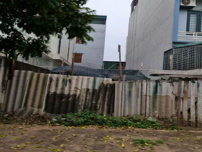 12 tỷ hơn xíu xiu có ngay 61m2 đất Tái định cư Trâu Quỳ, Gia Lâm. Lh 0989894845 0