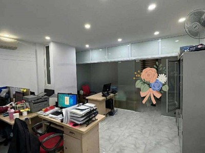 Nhà 8 tầng thang máy MT rộng view hồ Phương Mai ngõ thông ô tô tránh kinh doanh đỉnh hơn 34 tỷ 0