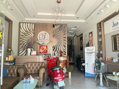 Siêu phẩm mặt tiền d1 - kinh doanh đỉnh cao - thang máy hiện đại - ngay trung tâm dĩ an 2