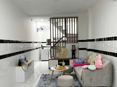 Cho thuê nhà mới 2 tầng  full nội thất  hxh đường dạ nam p2q8 1