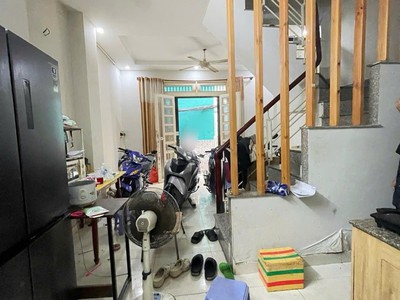 Giá: 5.7 tỷ còn tl -nhà 4 tầng 4 pn hẻm thông 20m ra mặt tiền nguyễn tiểu la quận 10 4