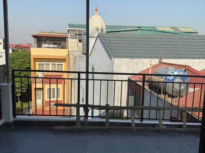 Tài chính dưới 5 tỷ long biên có 1 không 2 bán nhà mới 32m 4 tầng hơn 4 tỷ 3