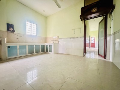 Hẻm xe tải tiện kinh doanh - nhà cũ dt lớn tiện xây mới 100m2 trần xuân soạn tân hưng q7 2