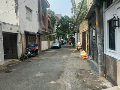 Bán nhà hxh đường cộng hòa    p.13, tân bình  6 15m - 5 tầng mới 3