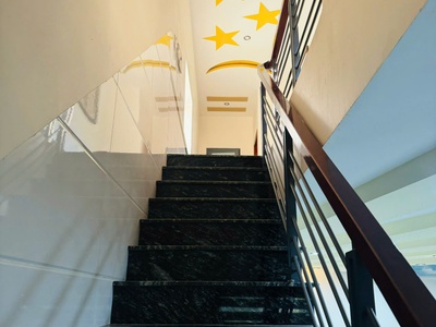 Bán nhà 1 trệt 2 lầu đẹp, mặt tiền đường nhựa nhánh phạm hùng, phường long toàn, tp bà rịa. cách 2