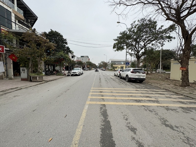 Bán Đất Mặt Phố Nguyễn Khiêm Ích Trâu Quỳ Gia Lâm: 140m2, MT 7m, Sổ Đỏ Chính Chủ 1