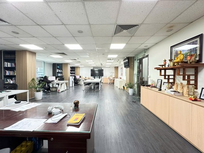 Toà VP tại Thái hà còn trống 76m   94m cho thuê giá rẻ 3