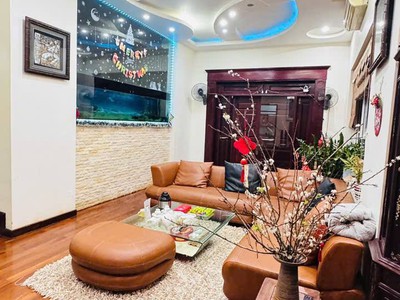 Biệt thự tuyến 2 Phạm Văn Đồng  khu Sao Đỏ  - 400m2 - ngang 20m - 3,5 tầng - giá 26 tỷ 0