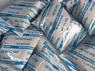 Đóng kín mà đồ ăn vặt, snack vẫn ỉu  Cần gói hút ẩm Thịnh Phong ngay 0
