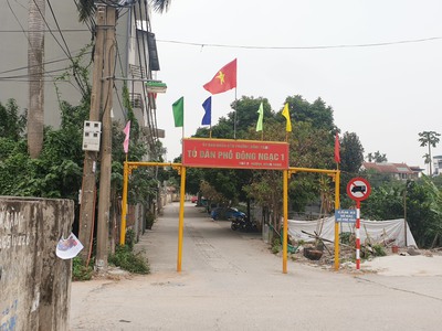 Bán nhà đông ngạc 5 tầng 40m    nhà đông ngạc bắc từ liêm   2 thoáng trước sau hơn 6 tỷ 4