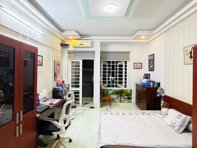 Bán nhà 4 tầng hxt đường quang trung 64m2 4 16  vào ở ngay sát chợ hạnh thông tây chỉ 7.5 tỷ 2