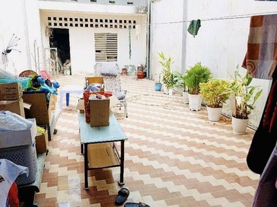 Bán nhà mặt tiền tân kỳ tân quý, vị trí sầm uất sát aeon, 3 tầng, 200m , ngang 4.2m nở hậu chỉ 21 3