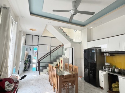 Bán nhà trường thọ tp thủ đức   lô góc 2 mặt tiền hiếm   131m    gần metro, chợ thủ đức   16 tỷ 1