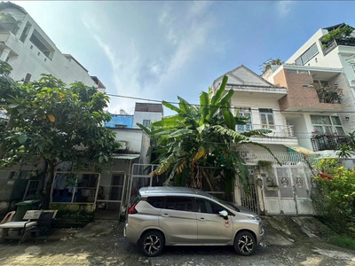  hàng ngon  đất đường hoàng quốc việt, quận 7 - 10 tỷ  tl   0