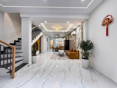 Sôc - nhà mới - chính chủ - bình thạnh - 2 tầng  - 3pn lớn - tặng full nội thất - 4.5 x 17 - giá 3