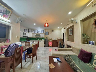 Chính chủ - gấp bán - nguyễn trung trực - bình thạnh - 3 tầng btct - 4pn lớn - sân rộng - siêu hiếm 4