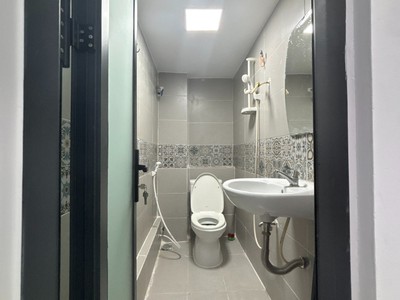 Nhà mới âu cơ   quận 11  hẻm 10m kinh doanh  chỉ nhỉnh 6 tỷ 4