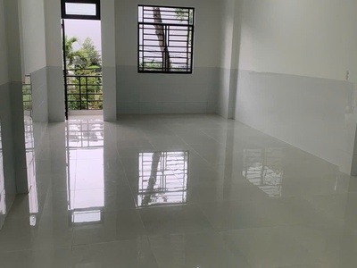 116. cho thuê nhà 12 triệu cách nguyễn văn cừ 50m 4