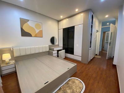 Bồ đề   trung tâm   nhà 5 tầng mới đẹp   full nội thất   10.8 tỷ 4