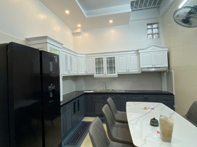 Bồ đề   trung tâm   nhà 5 tầng mới đẹp   full nội thất   10.8 tỷ 1