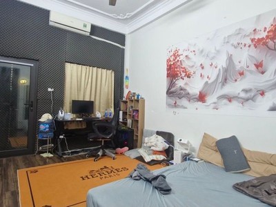 Bán nhà hoàng cầu 45m 4 tầng, sát ô tô tránh giá hấp dẫn 0