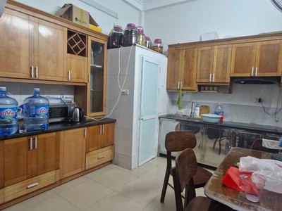 Bán nhà hoàng cầu 45m 4 tầng, sát ô tô tránh giá hấp dẫn 4