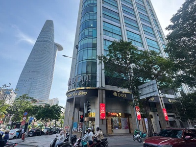 Đôn tôn chào bán - bán nhà mặt tiền đ.hàm nghi, p.nguyễn thái bình, quận 1 - ngang 8,2m   18m 0