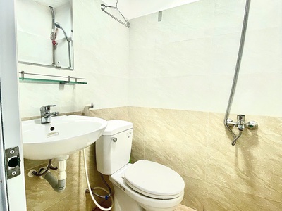 Mình cần pass phòng full nội thất vào ở ngay sau tết tại 32 cao văn ngọc, phường phú trung, quận 4