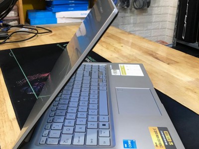 Laptop Asus Vivobook X1504 Core i3-1315U RAM 8GB SSD 512GB VGA ON Màn 15.6 Inch Full HD Máy Đẹp 2