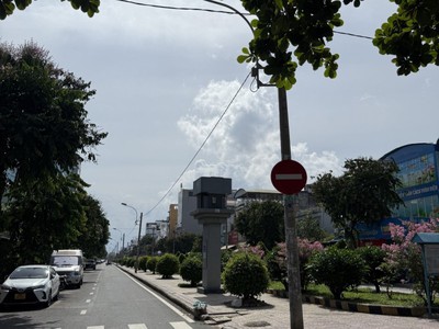  hẻm 5m ô tô ngủ nhà tân phú   64m    5 tầng   giá 8tỷxx 0