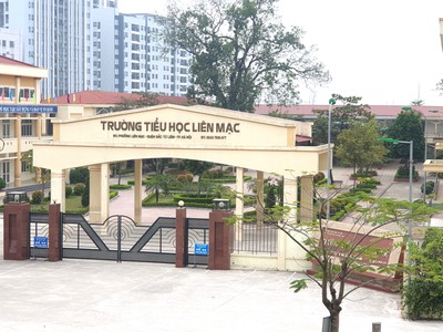 Bán nhà liên mạc lô góc, ô tô tránh   ô tô vào nhà, 4p ngủ, hơn 6 tỷ. 4