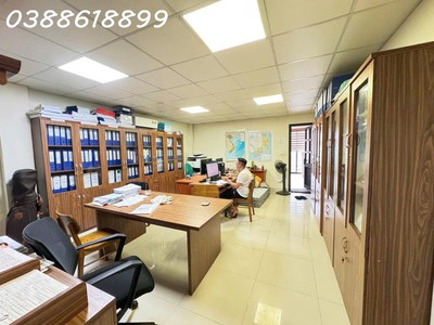 Bán mặt phố hoàng văn thái 90mx6t, mt 5m - thang máy - cho thuê 50tr/th 2